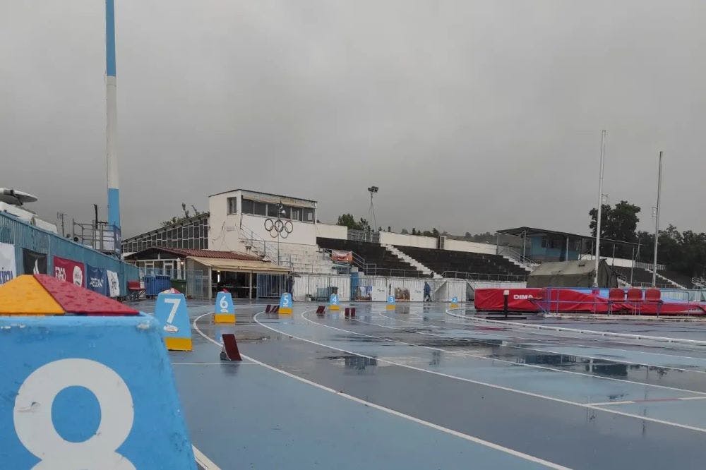 «Μούσκεμα» τα έκανε ο καιρός στο Πανελλήνιο πρωτάθλημα Κ20 στις Σέρρες-live runbeat.gr